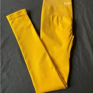 Alphalete Amplify Leggings - Golden Hour